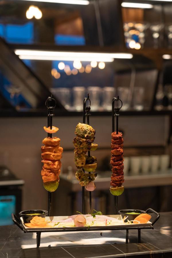 克拉克斯精选美食家酒店 德拉敦 外观 照片
